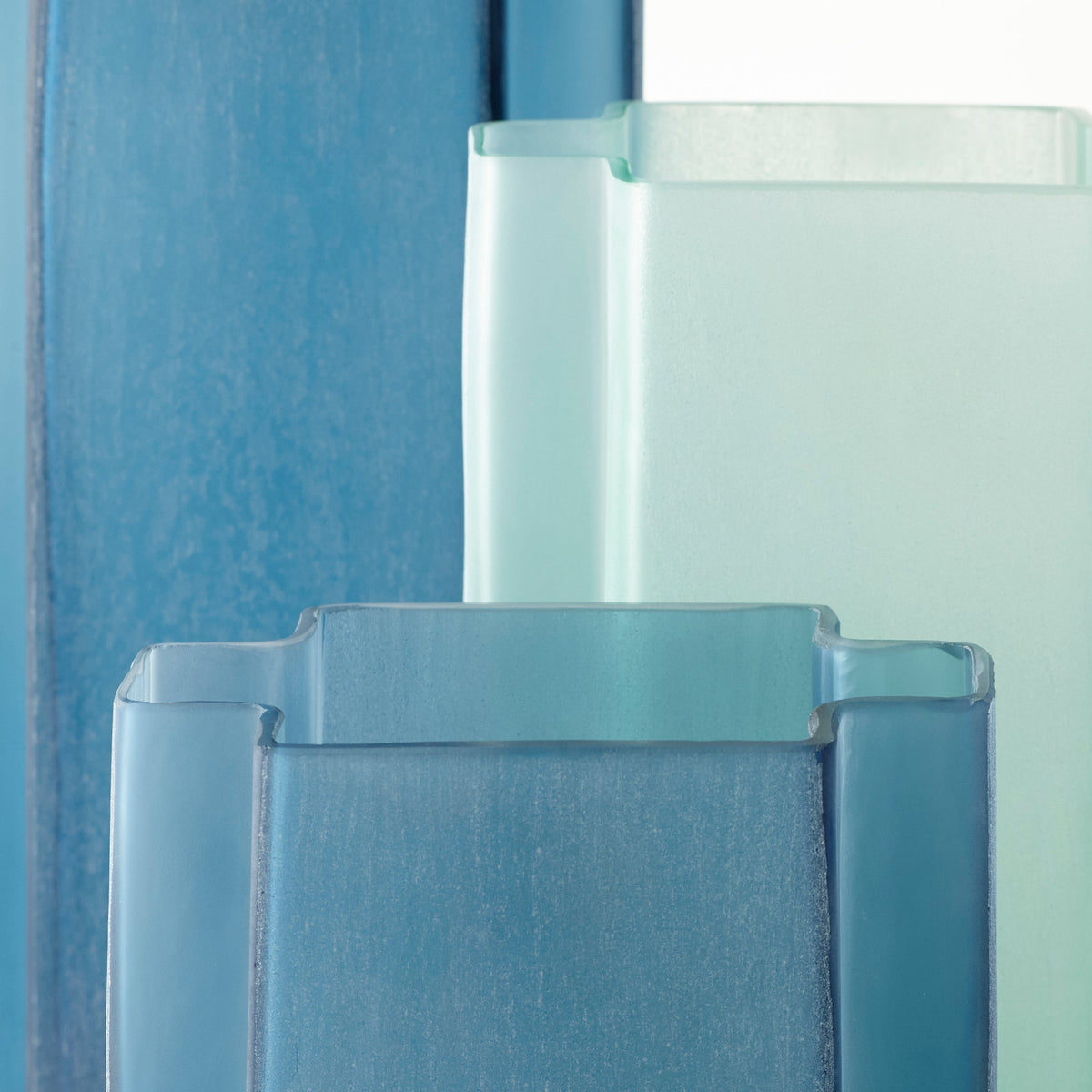 Sayan Vase | Blue-Medium | Medium Decorative Blue Vase